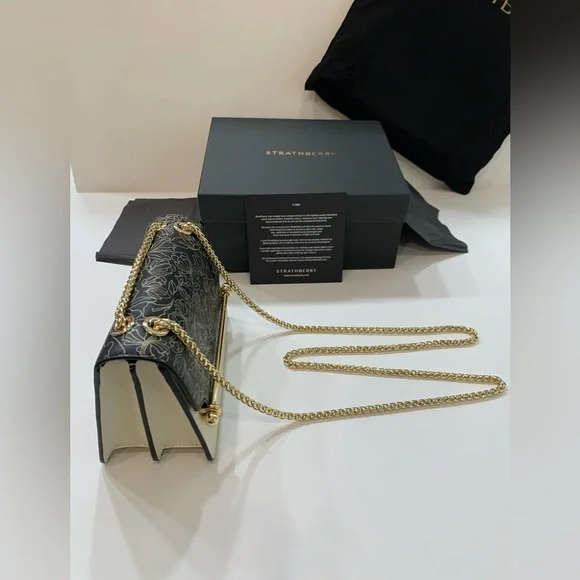 Rare Strathberry East West Mini - Black/Vanilla/Gold - Picture 3 of 16